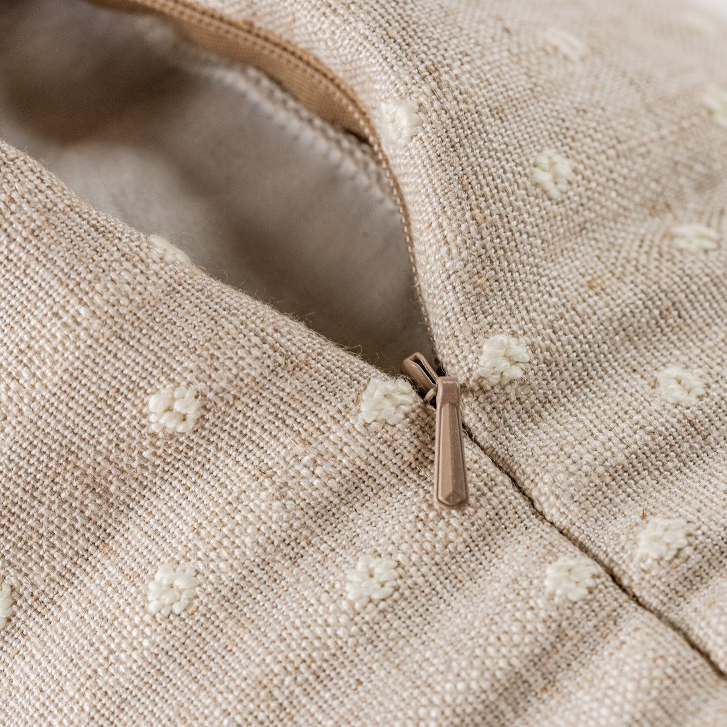 Rice Burlap Dahlias