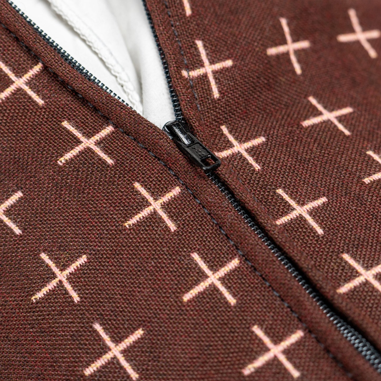 Plus Grid Cherry